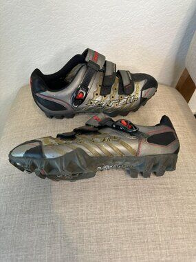 Men’s Diadora cycling biking shoes